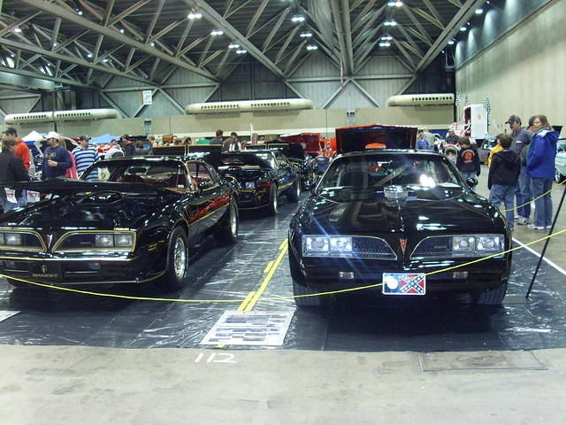 World of Wheels - Kansas City - 2008 - More photos are at: http://www.motortopia.com/album/view/p/
cars/t/garage/a/16911/i/
world_of_wheels_kansas_city_feb_2008