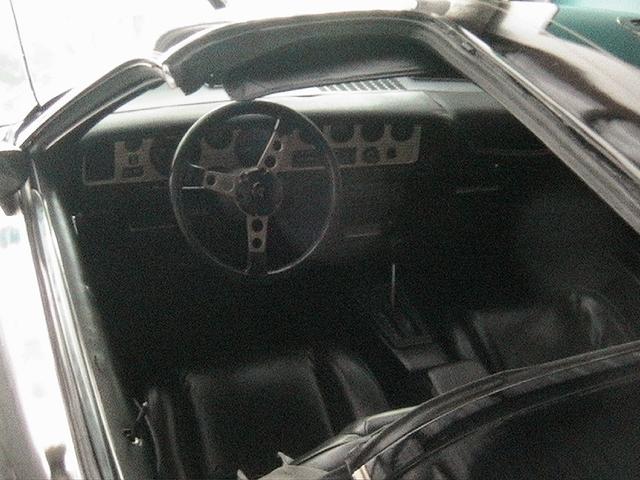 Interior left