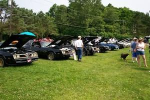 Firebird Nation Show Bandit Rich's Car 2nd in line
