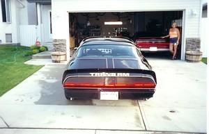 Rear end - note the wrong decal on the rear spoiler. I have ordered the correct decal package for and this will be fixed